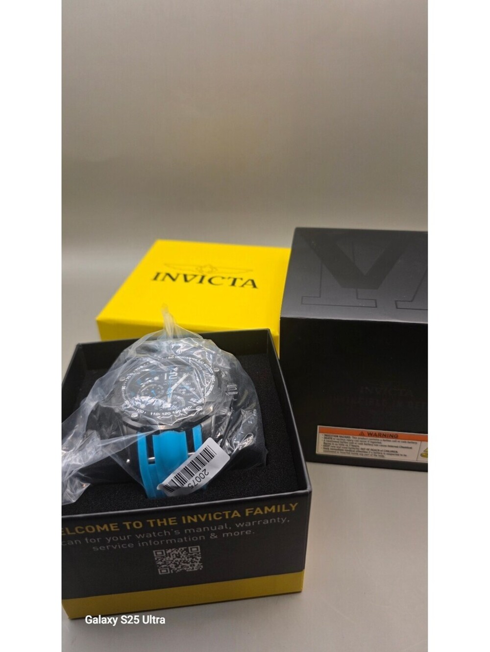 Invicta Speedway Swiss Ronda Z60 FE- 51mm Mens Watch/ Blue - Picture 2 of 5